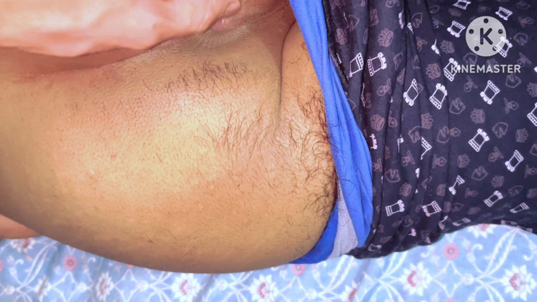 Desi__Panda: Compagno di stanza con un culo grosso scopa il suo...