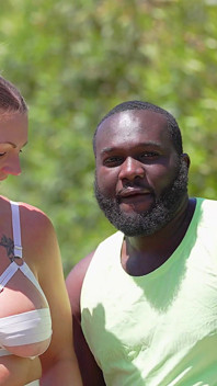 Semaj Media Whoiskateh Is with the Horrible Bra Salesman!!