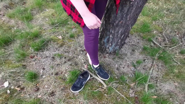 Bouncy Tits Action: Fique nua e me deixe punir seus peitos
