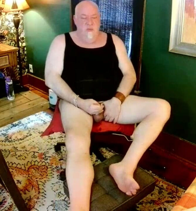 beardaddychub: Bearstepdaddychub menyentak dan bercakap dari peminat panas!