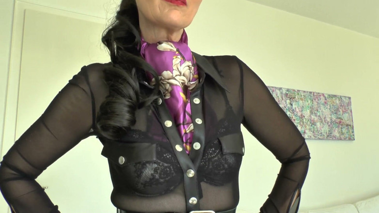 Lady Victoria Valente: Styling o ejaculare satin stil Ascot - partea 1