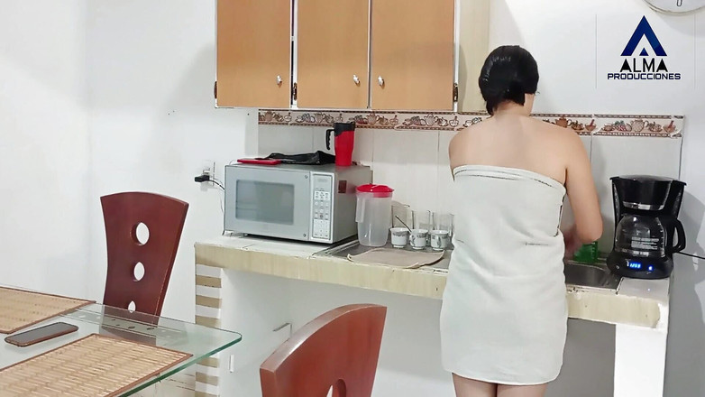 Robert sex: Eu como meu canal de meia-irmã na sala de estar...