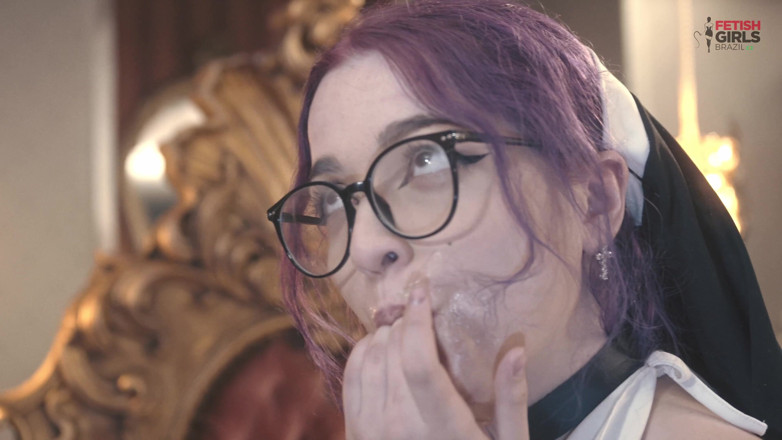 Fetish Girls Brazil: Nun Madalena Is a Virgin and Can Only Fuck Her...