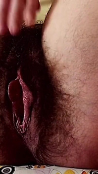 Kaki Berbulu, Lubang Keldai dan Pussy Spread