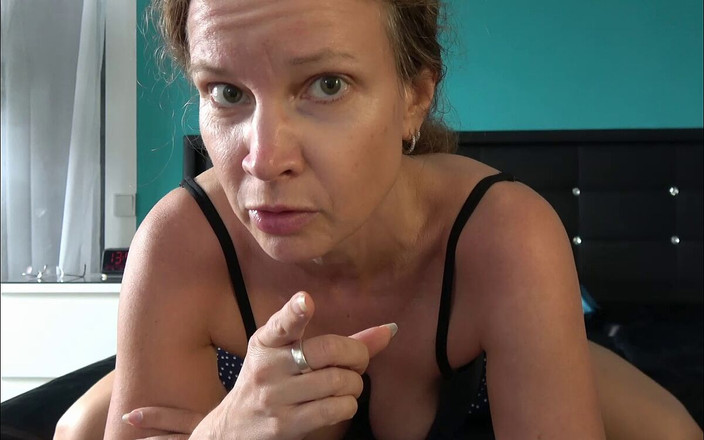 Annika Rose: Meus dedos estão tão pegajosos