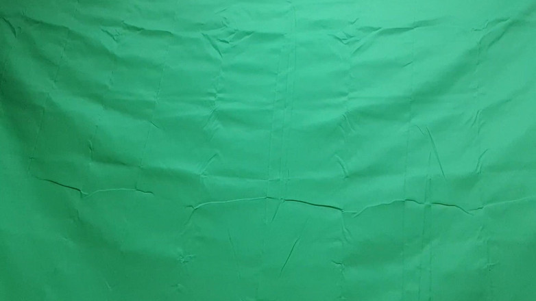 HeIsSooThin: Приміряйте два жовтих стрінги