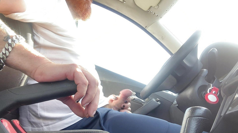 KinkMitch: Дрочка на парковке, соло