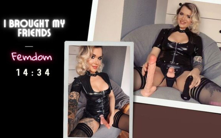 Marlene Moore: Přivedla jsem své přátele. Učení sát a dávat zadek, Strapon...