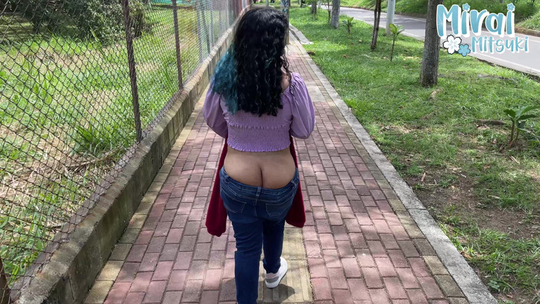 Mirai: Đít trong công viên