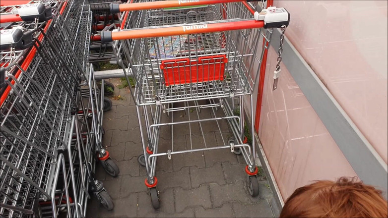 UserBitch1: Fucked in the Supermarket Parking Lot