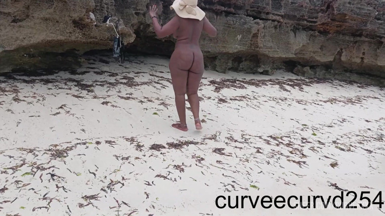 Curveecurvd254: Pamer Ekstrem Di Depan Umum Di Pantai. Membuat Sopir Uberku...