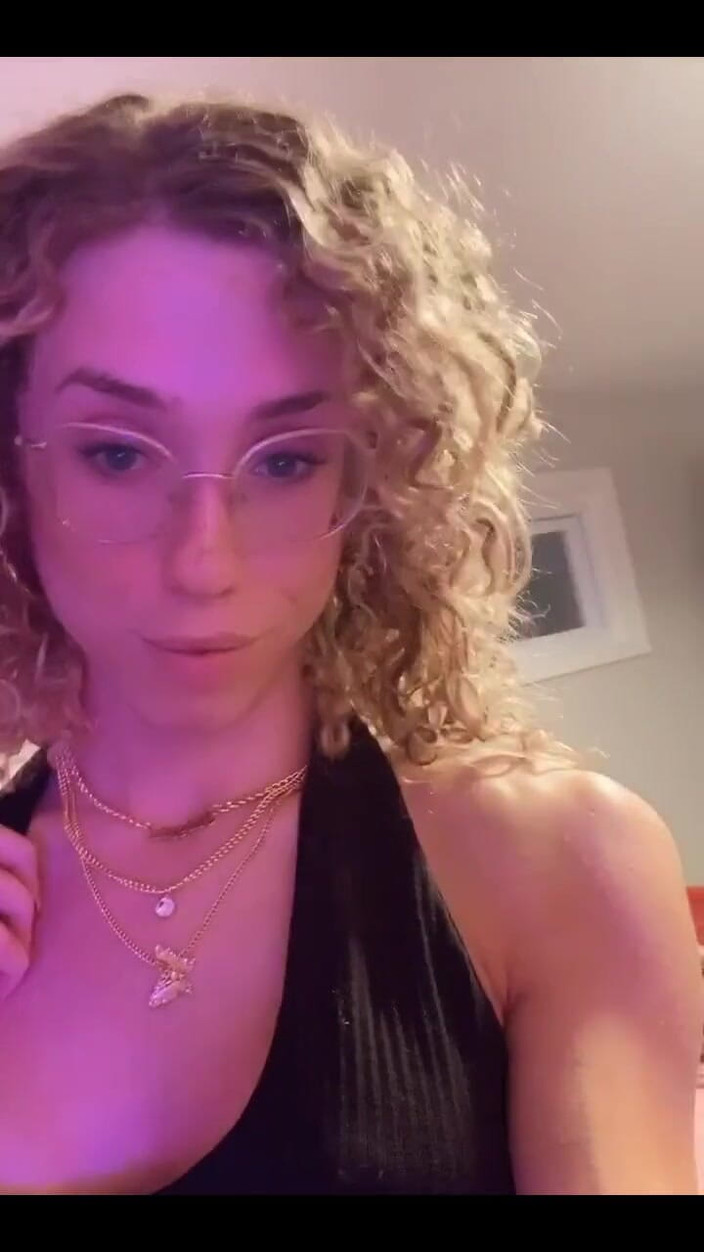 Tia Tizzianni Productions: Bir için sevimli