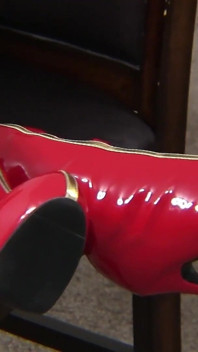 Wonderwomans Boot Tease