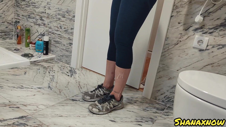 Shanaxnow: My Nike Sneakers Soaked by My BF's Cumshot Turned Me...
