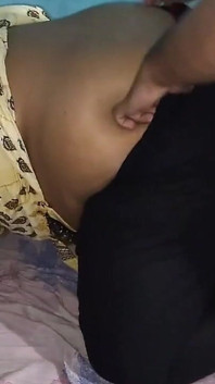 Une employée BBW sexy à gros cul veut une sodomie du patron du bureau parce qu’elle n’est pas mariée, fille sensuelle