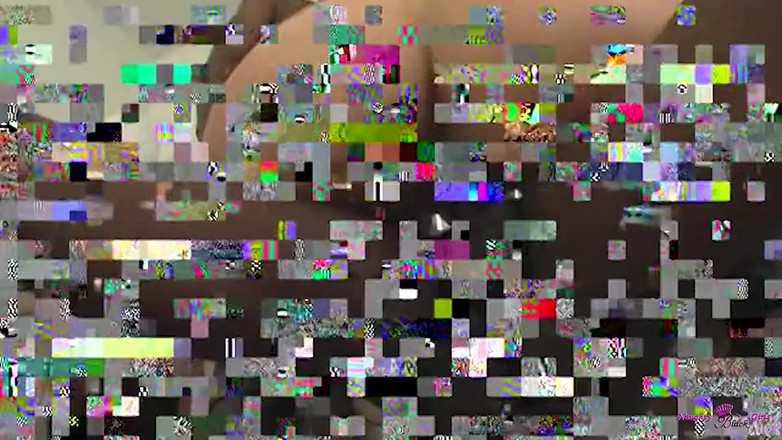 Naughty Black Girls: Tato bílá kočka je dobrá pouze pro tvrdé šukání se dvěma...