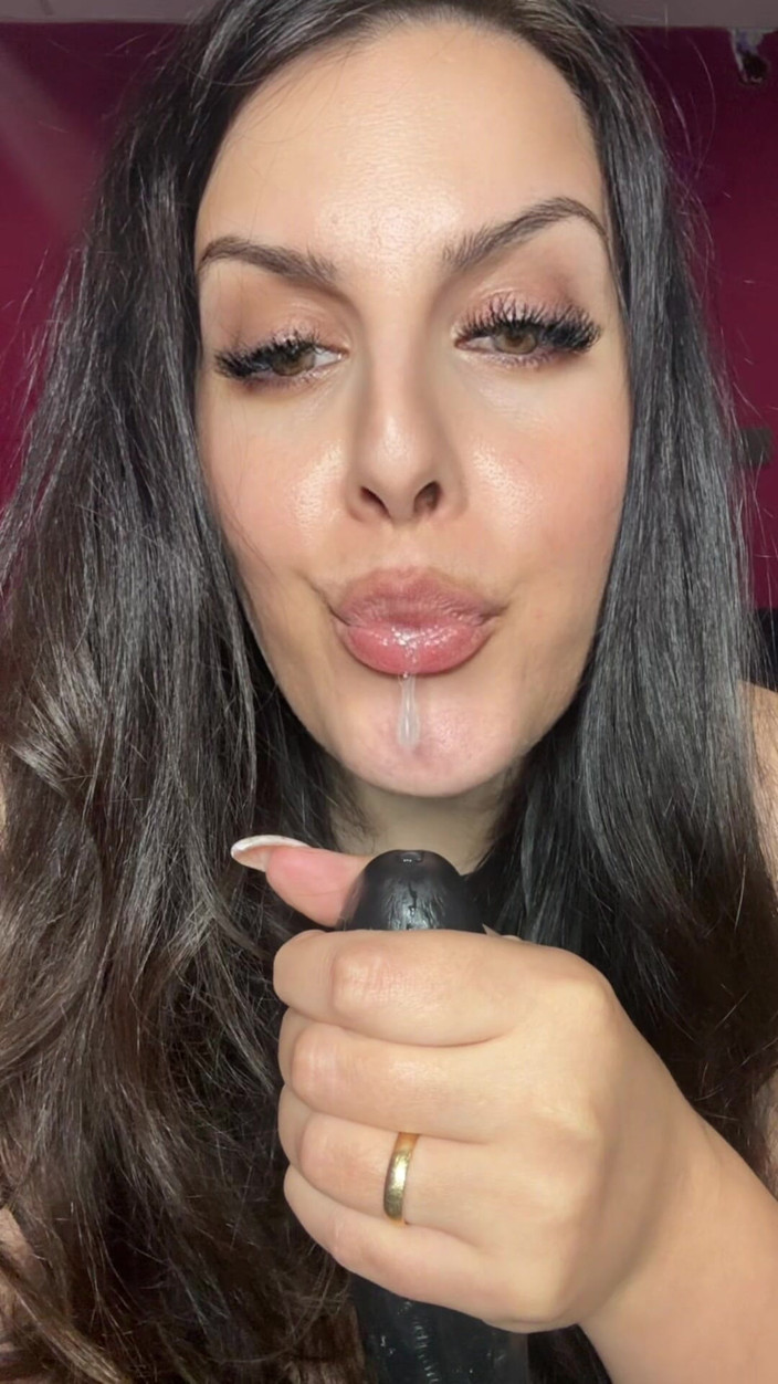 Young_strawberry: Joi BBC: Jak bych tě škádlila