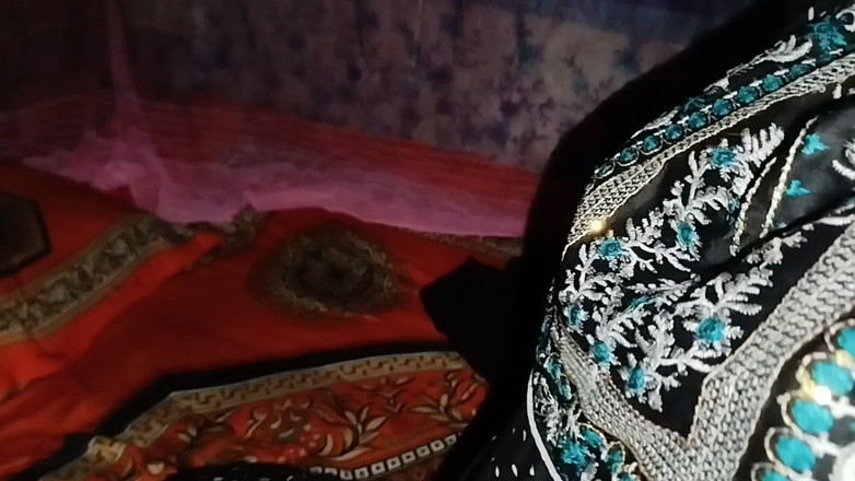 Deshi women: Köylü Kız Sıkı Amcık açık Havada Seks Videosu, Desi açık...