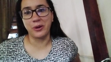 Nathalieprez4: Sono in un hotel e mi masturbo sulle scale e...