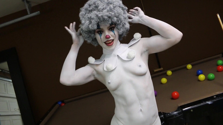 Pervy Studio: Naakte lichaam clown