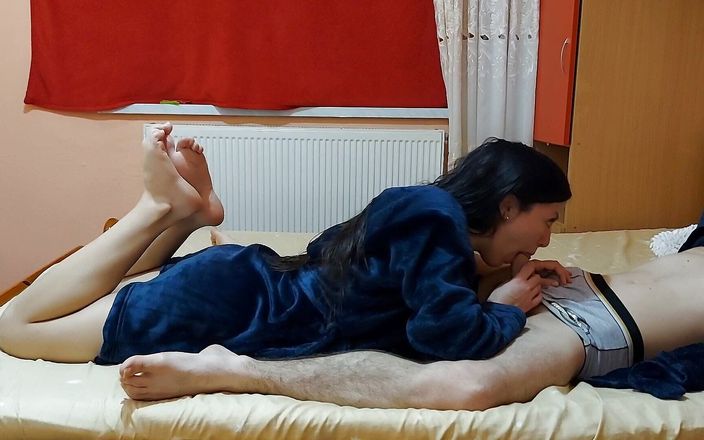 Alex and Luiza: Amateur Teens Doing a Lovely Long Session of Passionate Sex