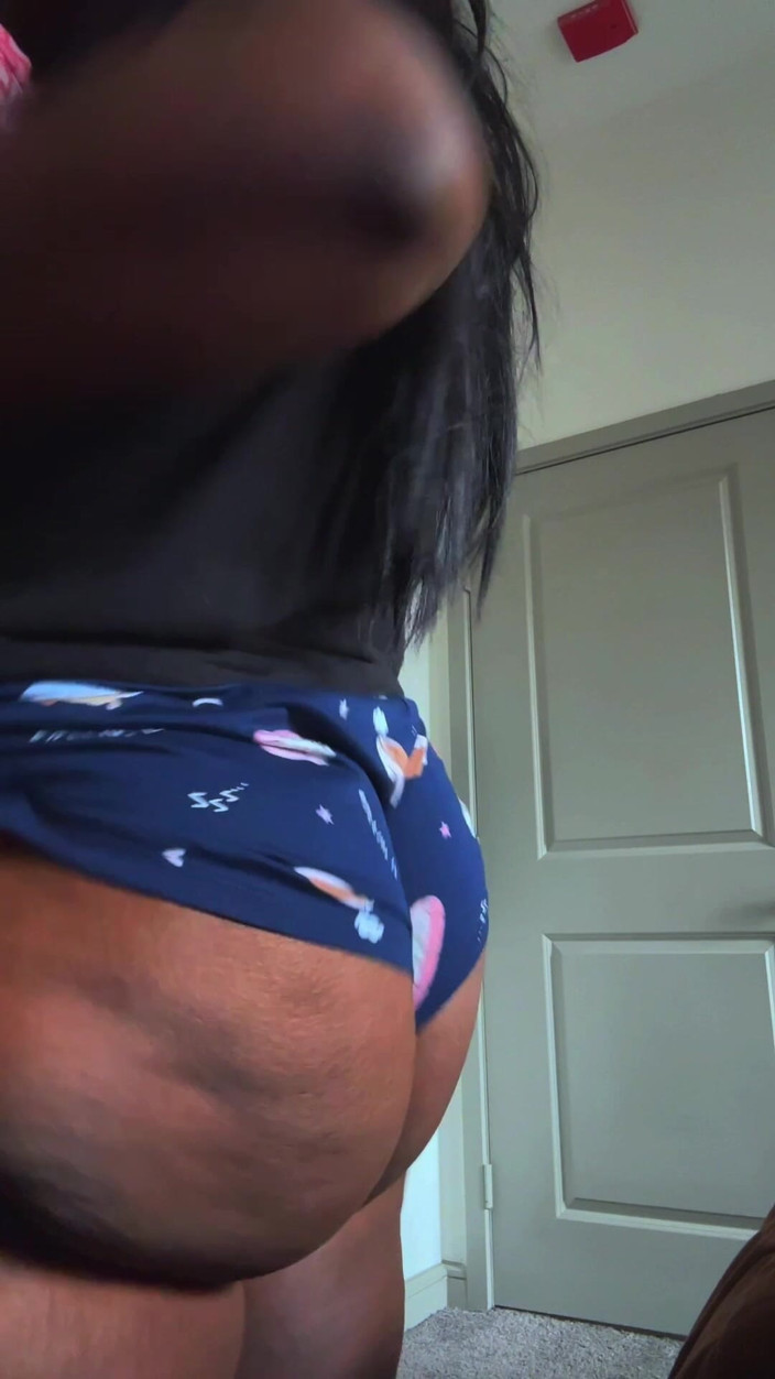 Dirty Diana Fetishes: Покладіть на мене цю велику дупу