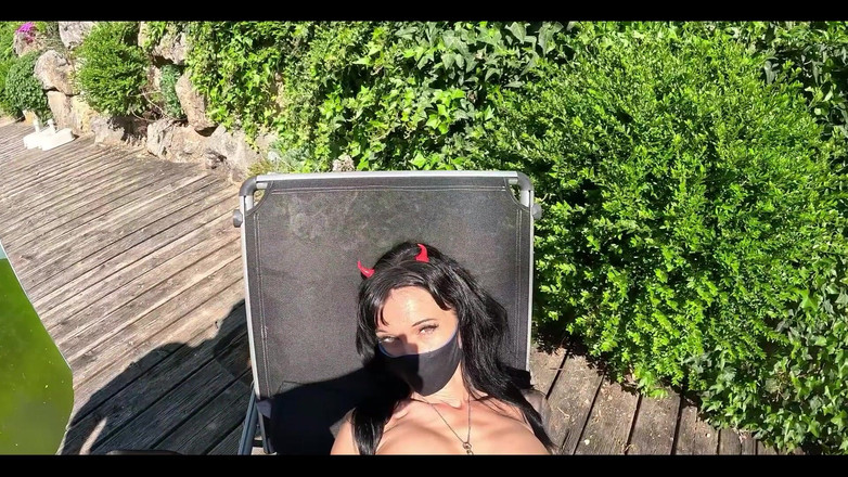 Miss Lilith devil: Užijte si šukání