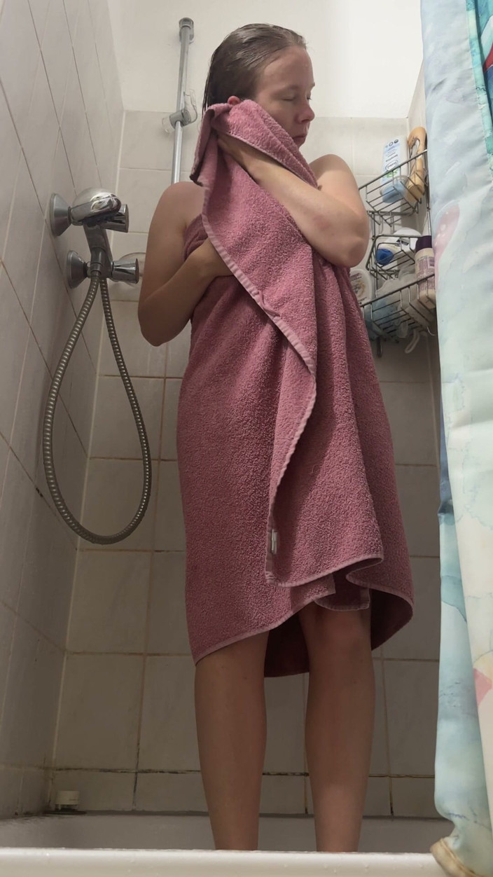 SweetLucy96: Gosto de ser massageada entre as pernas