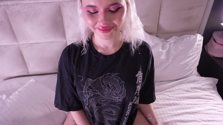 Nka Legran: 我继姐在排卵期被一个男生甩了，而我作为继兄帮她安排了性生活