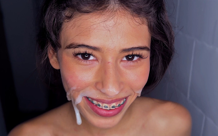 Max Cartel: Dikongkek di tempat letak kereta