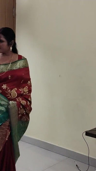 Une bhabhi indienne nouvellement mariée baise avec son amant