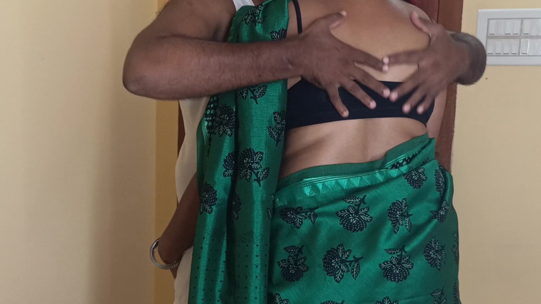Palani69: Video viral makcik saree warna hijau beromen panas