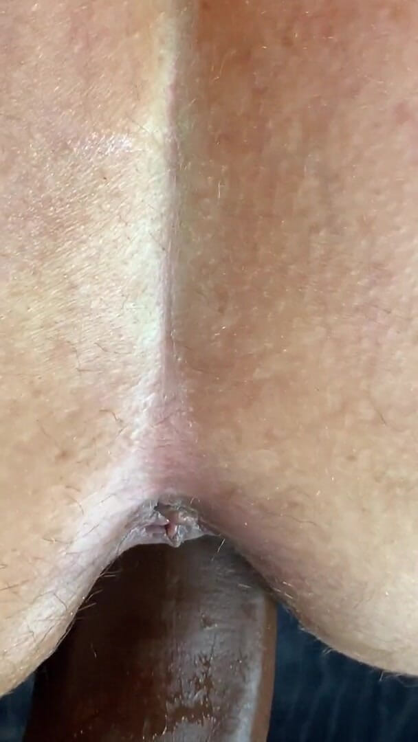 Sex Shaq: Black dildo for hairy chubby Stepmom. Up close and personal