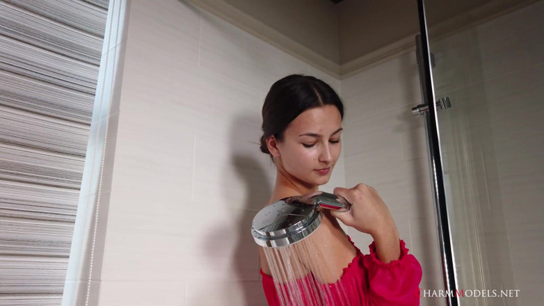 CharmModels: Anna`s Shower Dreams with a Transparent Dress