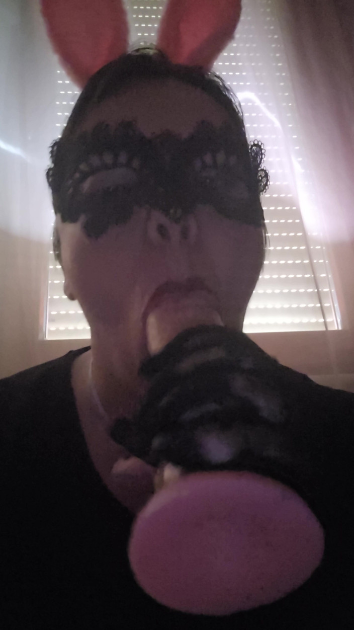 Sexybutterfly123: Oral, Masturbation, Dildo