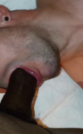Maculine_Satyr: Bom dia! Entrando
