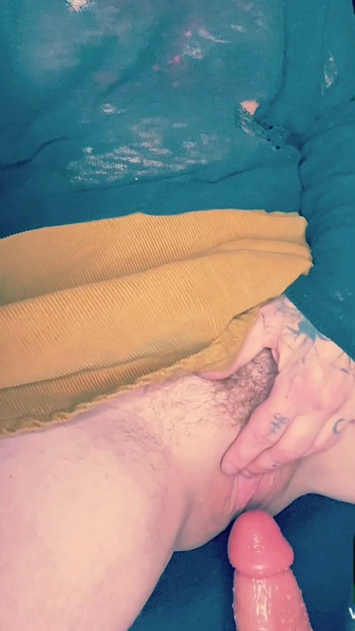 Theo Strange: Trans twink in gonna prende grande Gallo