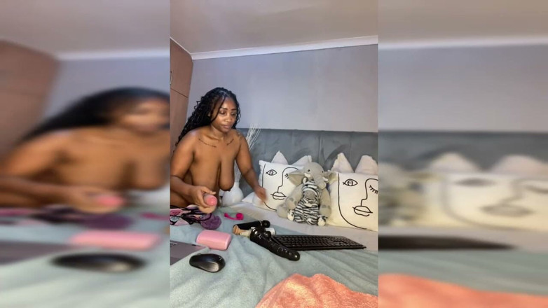 Legendary Booty Overdose: เข้าร่วมฉันในห้องของฉัน