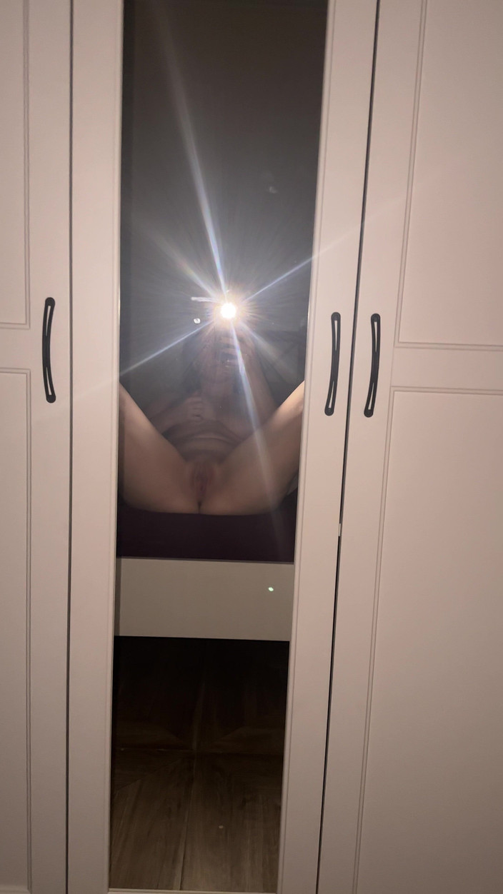 SweetLucy96: Kleine Hitsige Slet