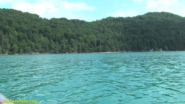 Goldwin pass: Orgie germană reală cu futai în trei la lac