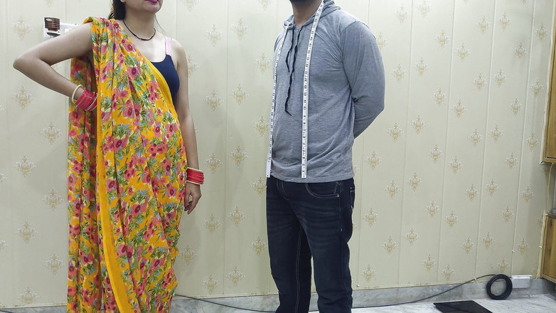 Hornycouple149: 印度热辣哥在印地语肮脏的谈话中与裁缝大师发生性关系