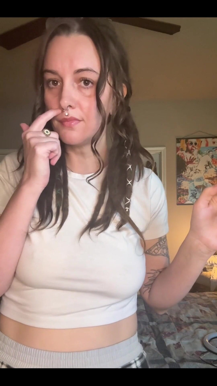 Chery Trees: Fantasi seks terlarang ayah tiri