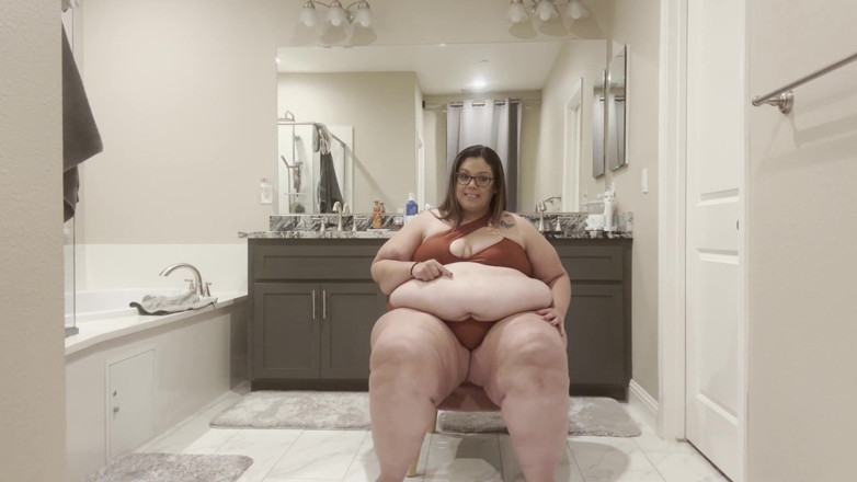 Plump Paradise: Plump Paradise Weigh in - June 2024