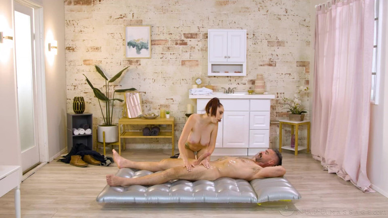 Nuru Massage: Nuru 마사지 - 화가 난 고객이 응접실을 기분 좋게 떠날 수 있도록 도와주는 Nickey Huntsman