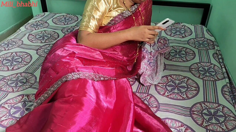 Mili bhabi: レッド・シェアリーのセクシーなフィギュアセックス