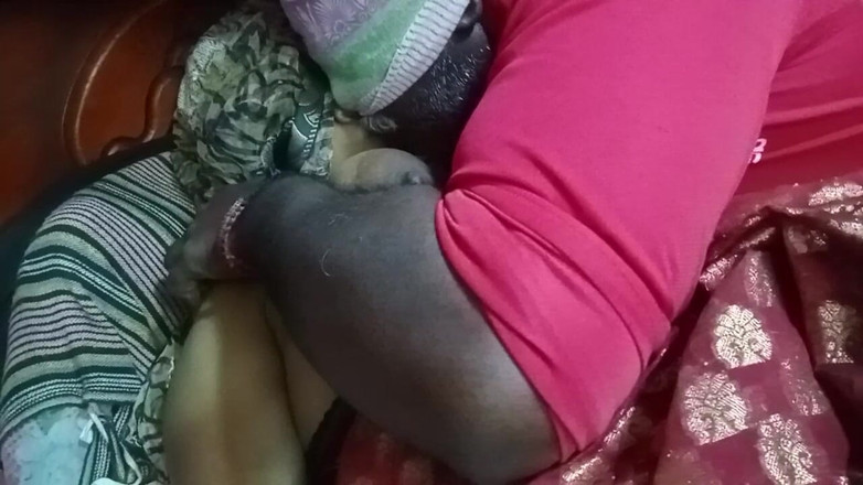 Tamil Anti Uma: Bezorger verleidt en krijgt opgewonden video