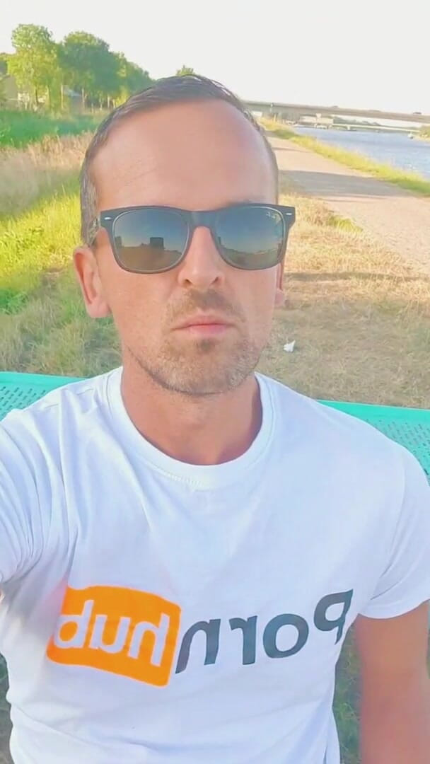 Slutboyben: Slutboyben Cam4 Ahli pameran bintang lucah seksi XIV