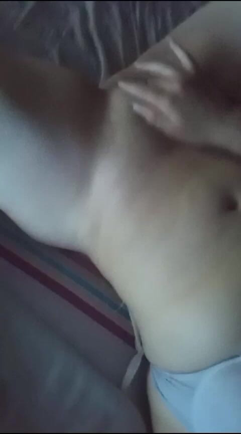 Chinitta: Мастурбує наодинці вдома - 1