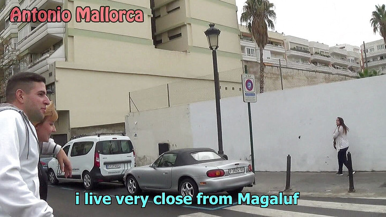 Antonio Mallorca: Цілує гарячу іспанську дівчину після тренування