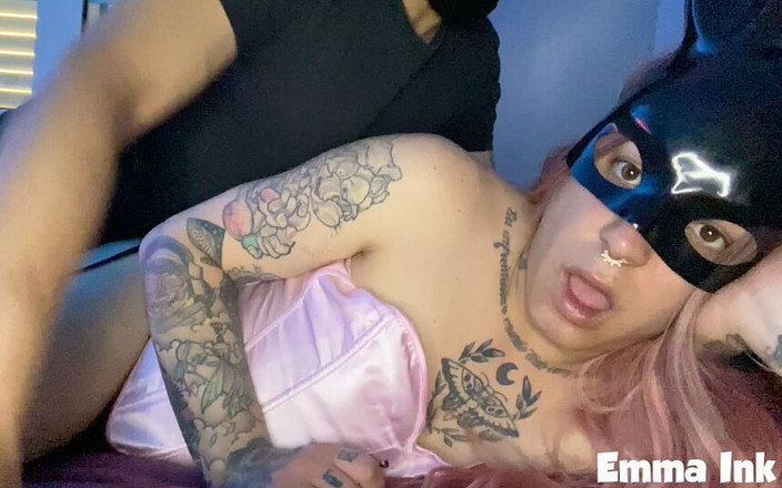EmmaInkTrans: Folló el culo apretado, garganta profunda y chorreo de leche